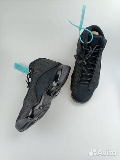 Nike air jordan 13 retro black cat