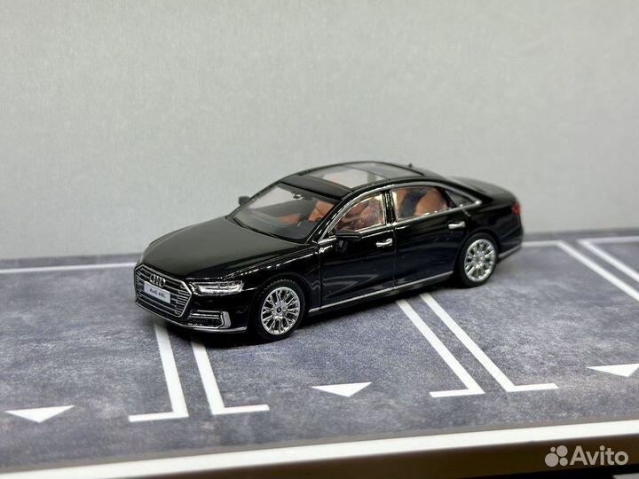 1:64 Audi A8L, Volkswagen Magotan, Touareg, Lexus