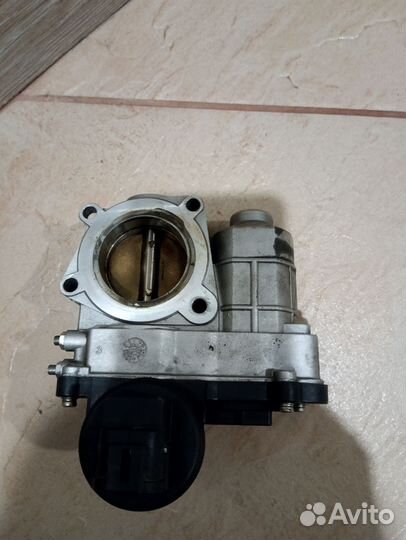 Дроссельная заслонка Nissan note 1.4 2008
