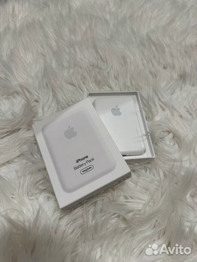 Magsafe battery pack