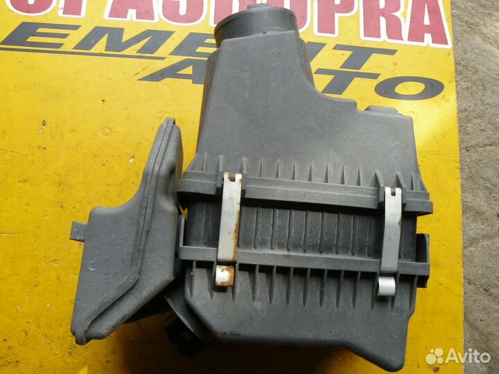 Корпус воздушного фильтра для Mitsubishi Lancer 9