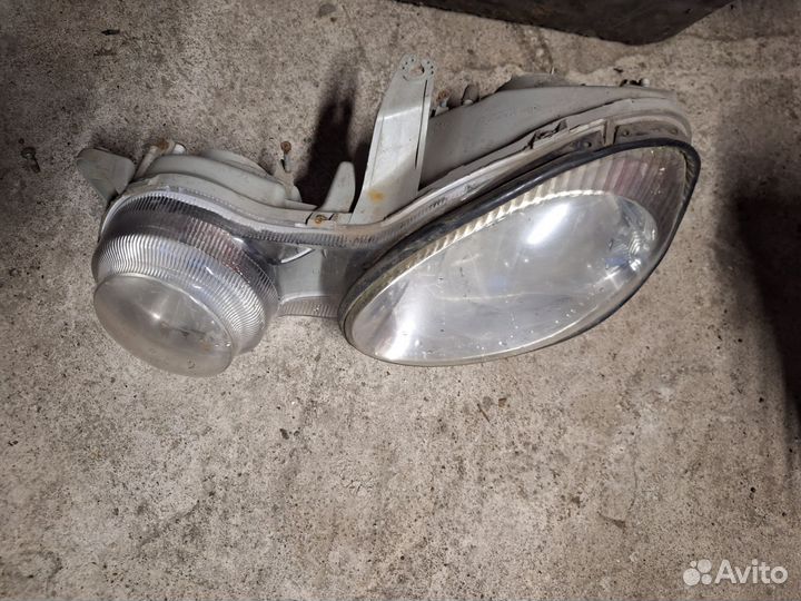 Передняя левая фара kia shuma 1