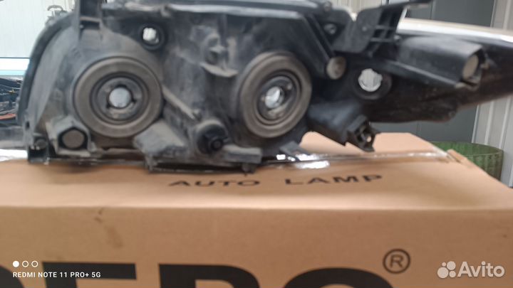 Фары на toyota corolla 150