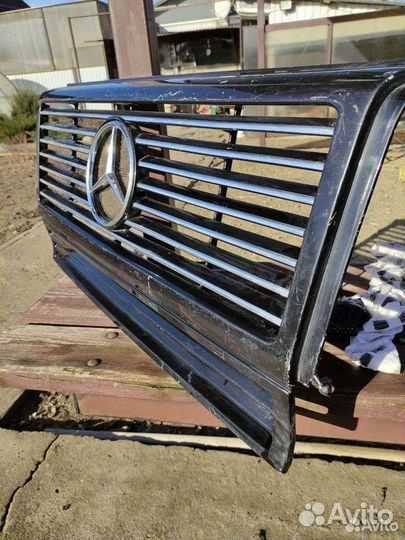 Решетка радиатора Mercedes-Benz G-Class
