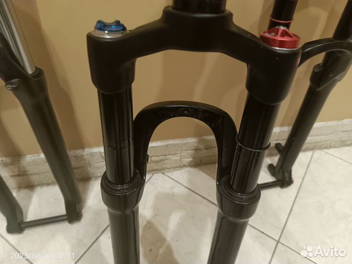 Вилки воздух 27,5. 27,5 boost. Пружина/масло29