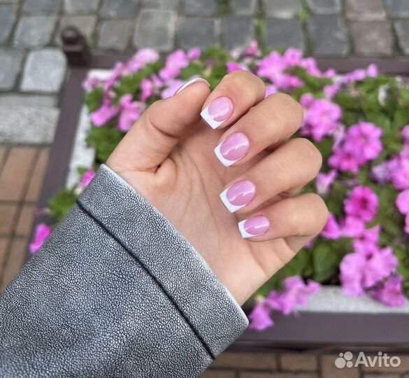 Маникюр педикюр в салоне Luxio. Центр города