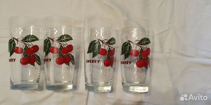 Набор кувшин и стаканы,стаканы