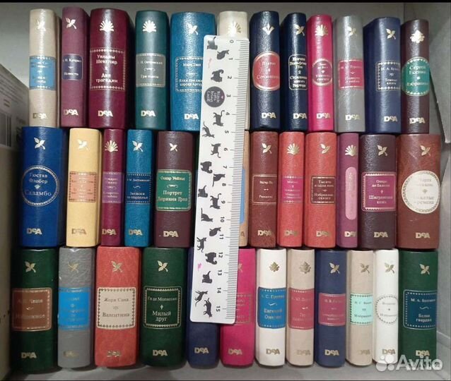 Шедевры мировой литературы в миниатюре. 37 шт