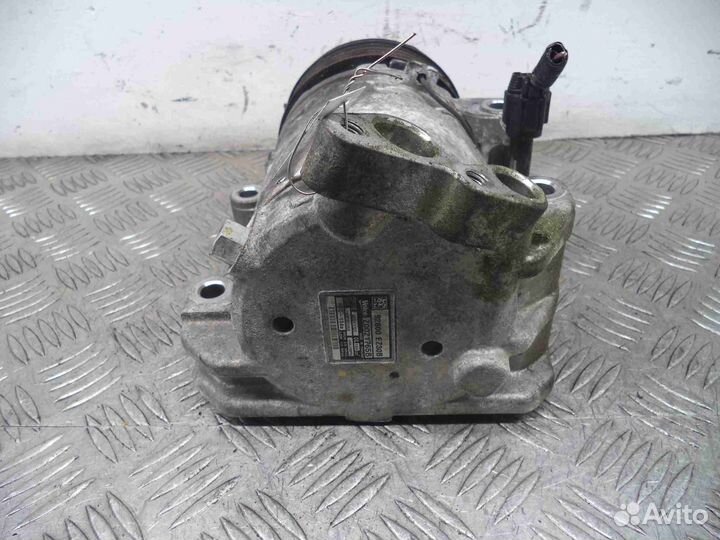 Компрессор системы кондиционирования Nissan Titan