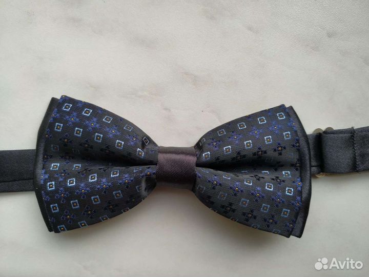 Галстук-бабочка для подростка новая