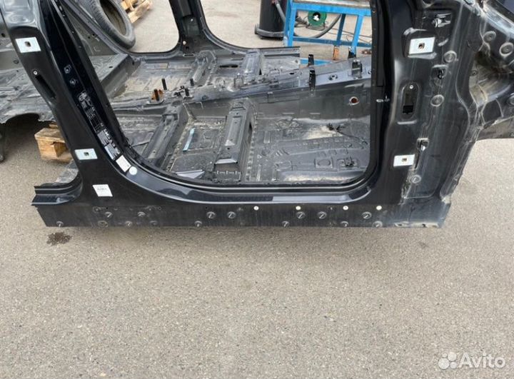 Порог кузовной правый Bmw X6 E71 N55B30A 2011