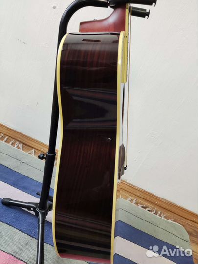 Yamaha fg 830 TBS акустическая гитара + подставка