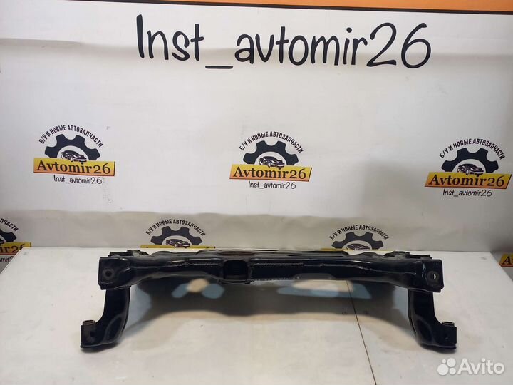 Подрамник передний Skoda Octavia A8