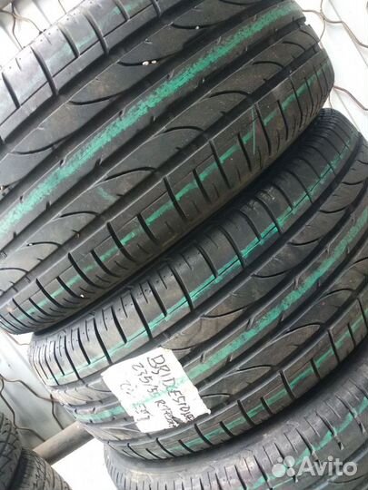 Bridgestone Dueler H/P Sport 235/55 R17