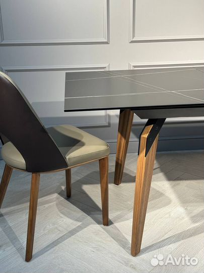 Дизайнерский стол Лацио