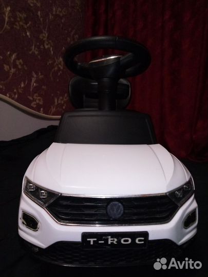 Машинка каталка толокар