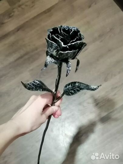 Кованая роза