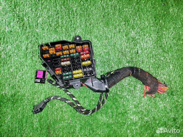 Блок предохранителей 8D2941824 Audi A6(4F2/C6) A8