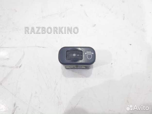 Кнопка корректора фар