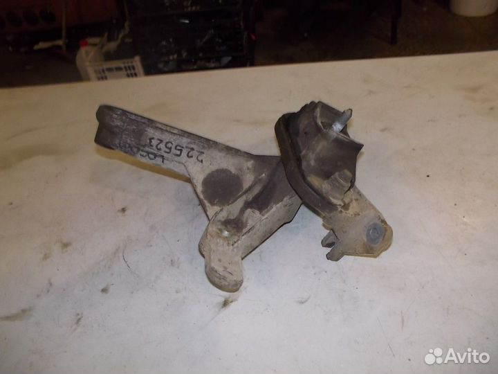 Опора двигателя