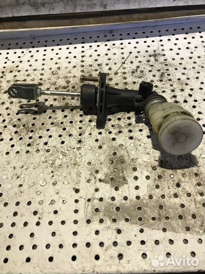 Цилиндр сцепления главный Hyundai Sonata