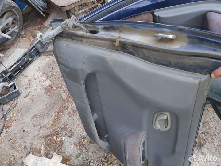 Стеклоподьемник передний на Сузуки wagon 1.3