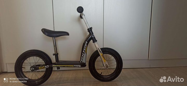 Беговел детский бу