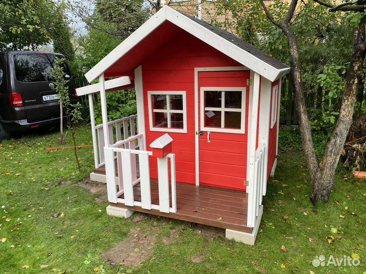 Детский игровой домик из дерева