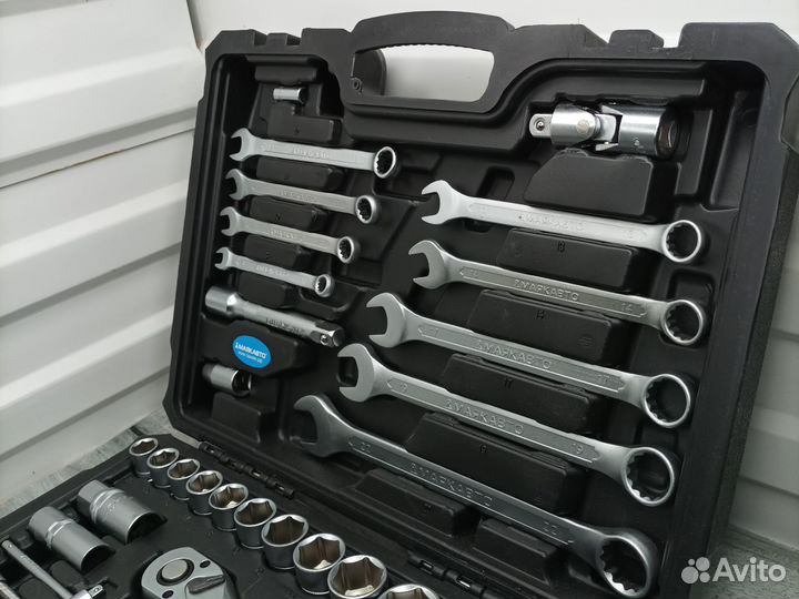 Набор инструментов 82