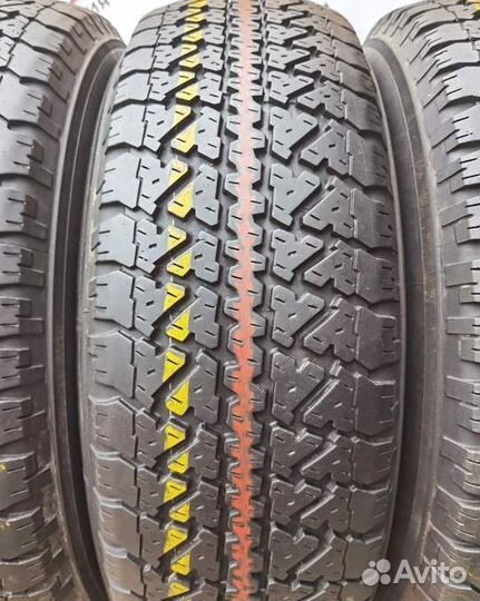 Kumho Road Venture AT 825 265/70 R16 112S