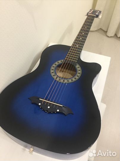 Гитара новая
