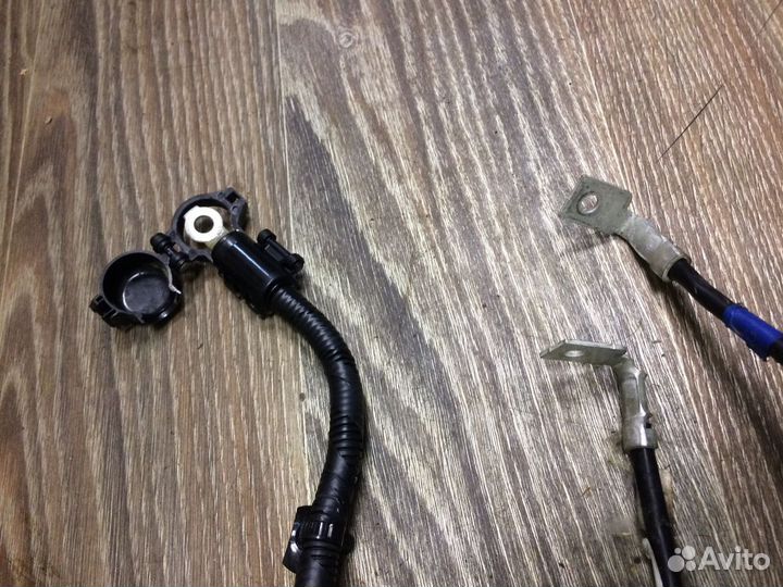 Клема аккумулятора плюс Hyundai Solaris 1, Kia Rio