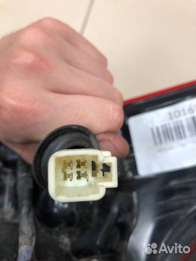 Фонарь наружный левый Mitsubishi Outlander