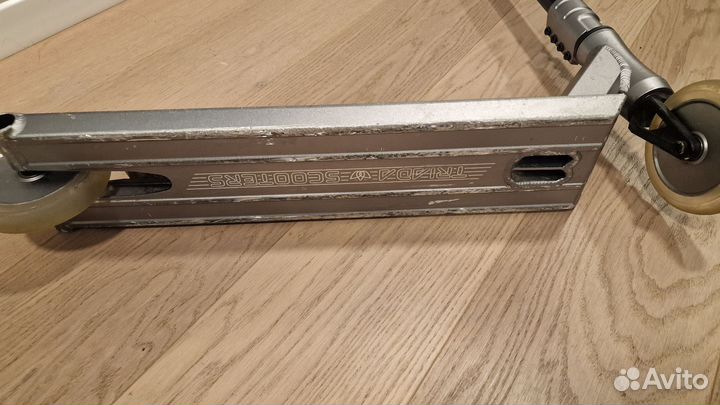 Трюковой самокат Triada