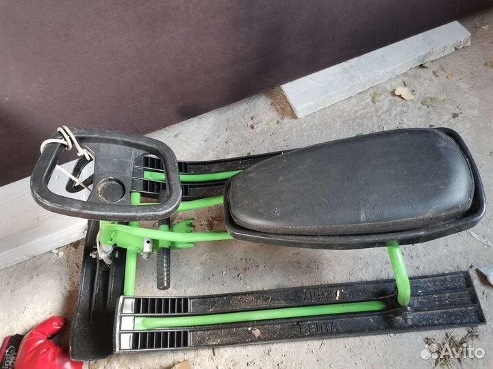 Детский снегокат бу