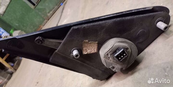 Боковое зеркало на ford