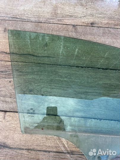 Стекло переднее правое Hyundai Sonata седан 2.4