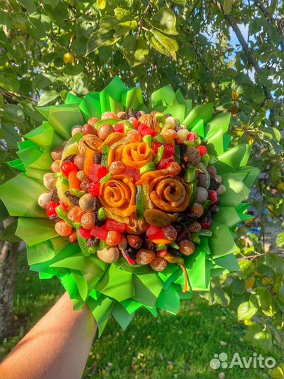 Букет из сухофруктов Орехов подарок