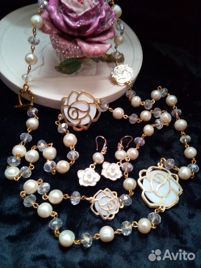 Комплект из жемчуга и перламутра