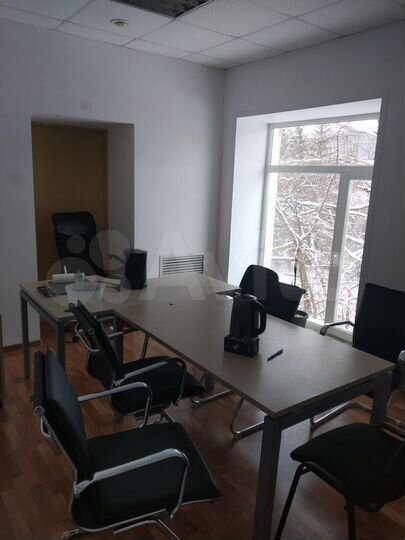 Офис и Зал со сценой, 386 м²