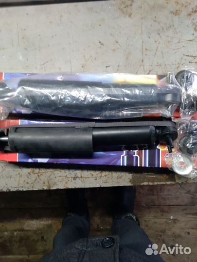 Амортизаторы передние соболь