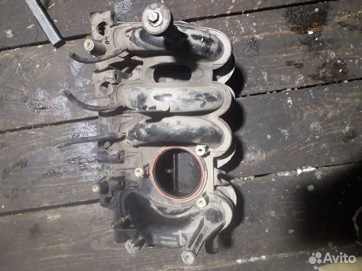 Коллектор впускной Рено Логан 2