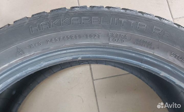 Nokian Tyres Hakkapeliitta R3 SUV 245/45 R19 102T