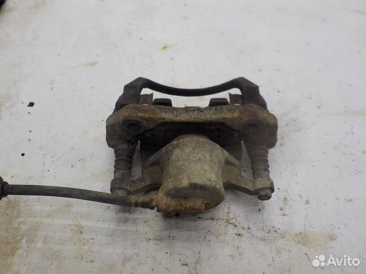 Суппорт передний правый Chevrolet Cobalt