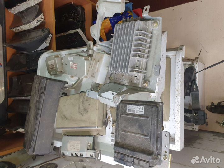 Эбу блочьки на инфинити фх 35 2004г