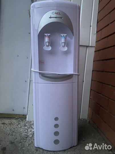 Куллер для воды напольный AEL