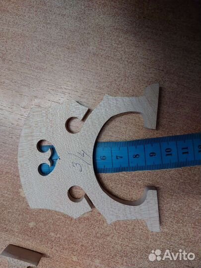 Подставка для виолончели. Струны