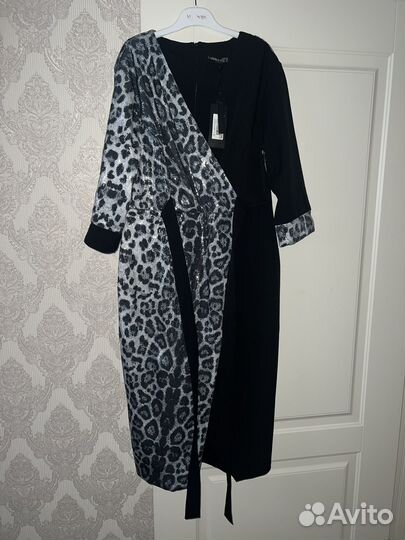 Новое красивое платье на запах Турция миди