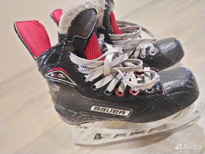 Хоккейные коньки bauer vapor