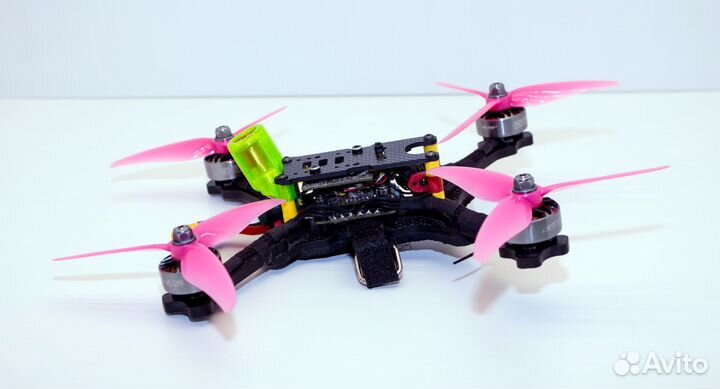 Гоночный квадрокоптер